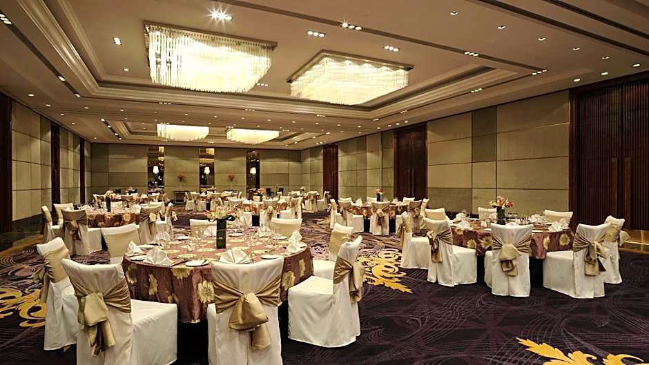 Holiday Inn New Delhi Mayur Vihar Noida By IHG
