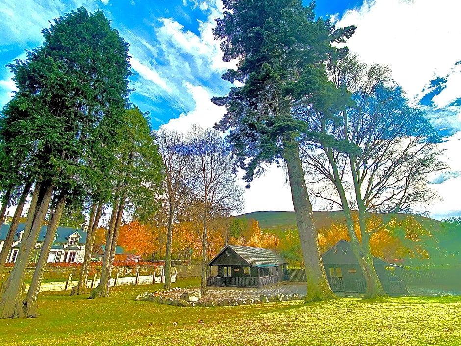 Braemar Lodge Cabins