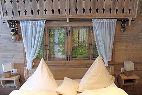Comfort Double Room Mountain Cabin Style with Balcony or Terrace