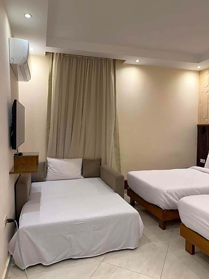 Dream Inn Pyramids View