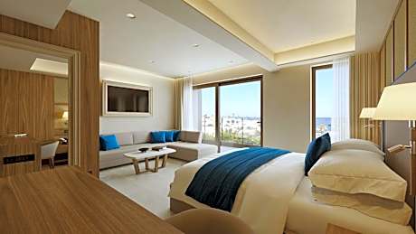 Luxury Suite Open plan - Sea View Sharing Pool