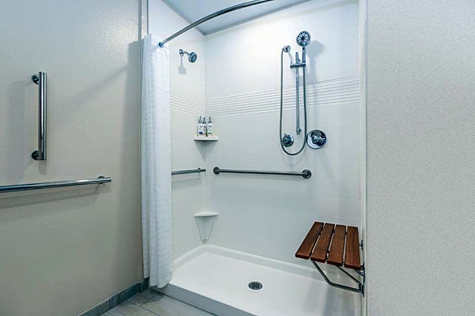 Candlewood Suites Midland By IHG