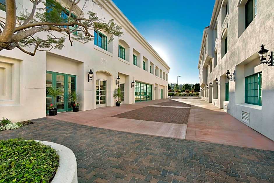 DoubleTree by Hilton Hotel San Pedro - Port of Los Angeles