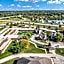 Eastland Suites Hotel & Conference Center By OYO Urbana