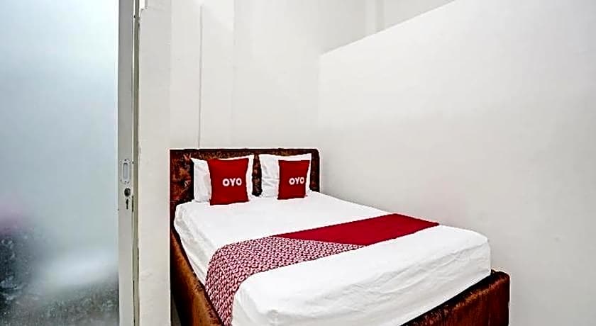 Hotel O Grand Syariah Hagawa Lamongan Near SPORT CENTER LAMONGAN