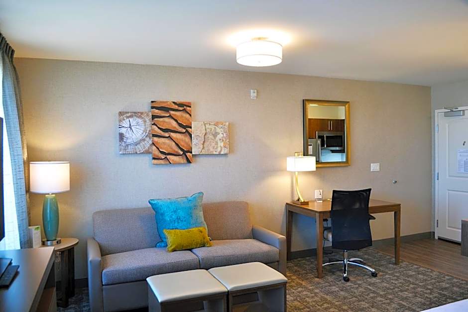 Staybridge Suites By Holiday Inn Red Deer North By IHG