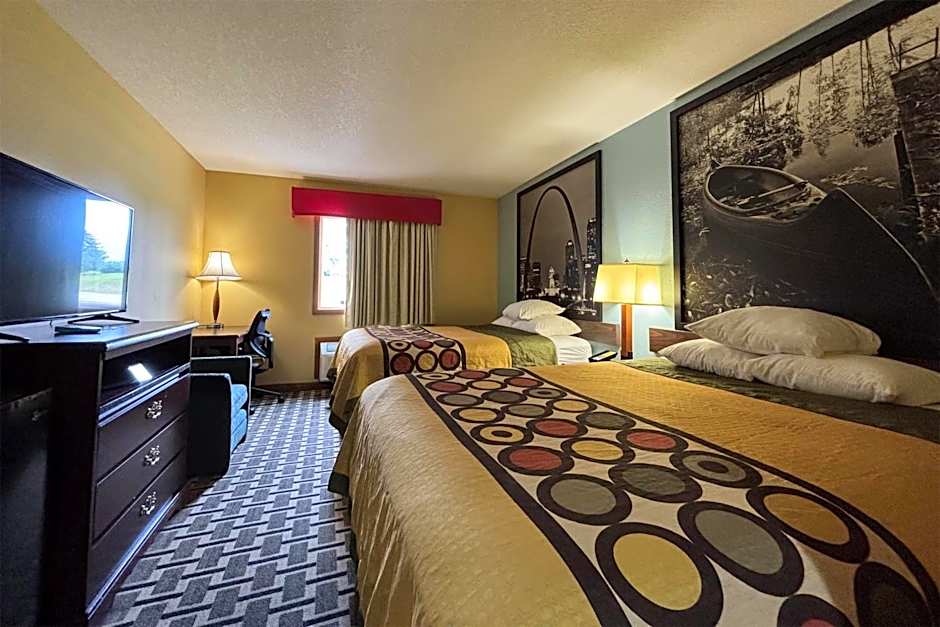 Super 8 by Wyndham Staunton