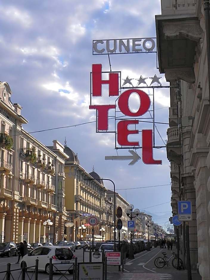 Cuneo Hotel
