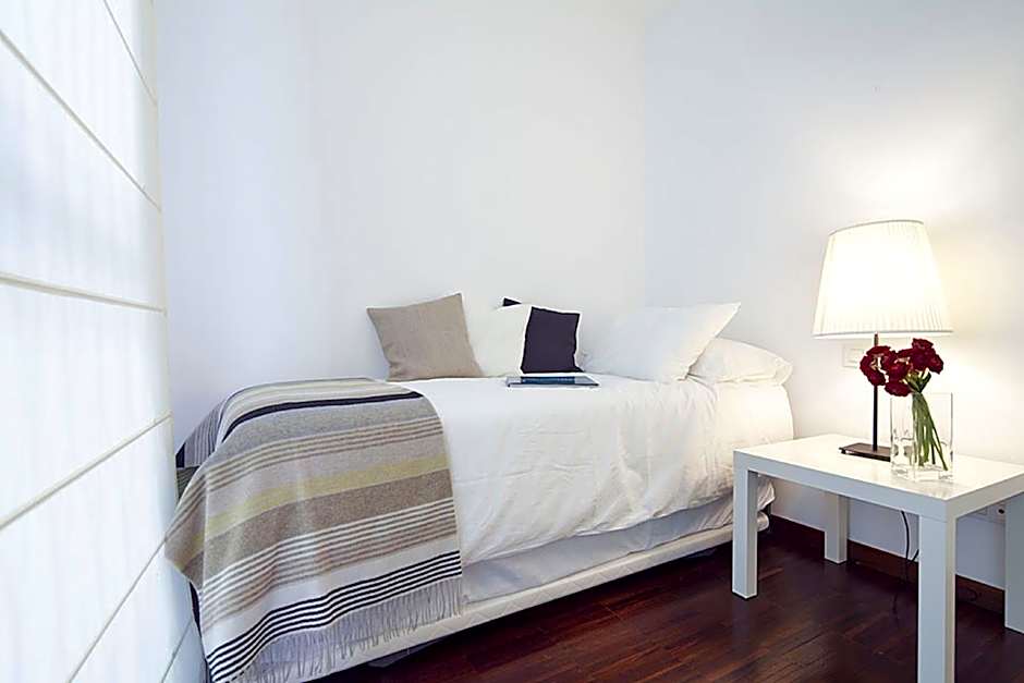 Apartment Barcelona Rentals - Sarria Apartments Near Center