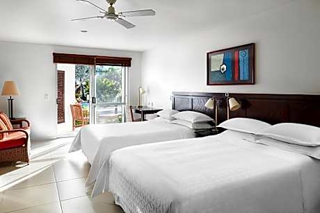 Villa, 2 Bedrooms, Non Smoking, Pool view (1 King Bed)