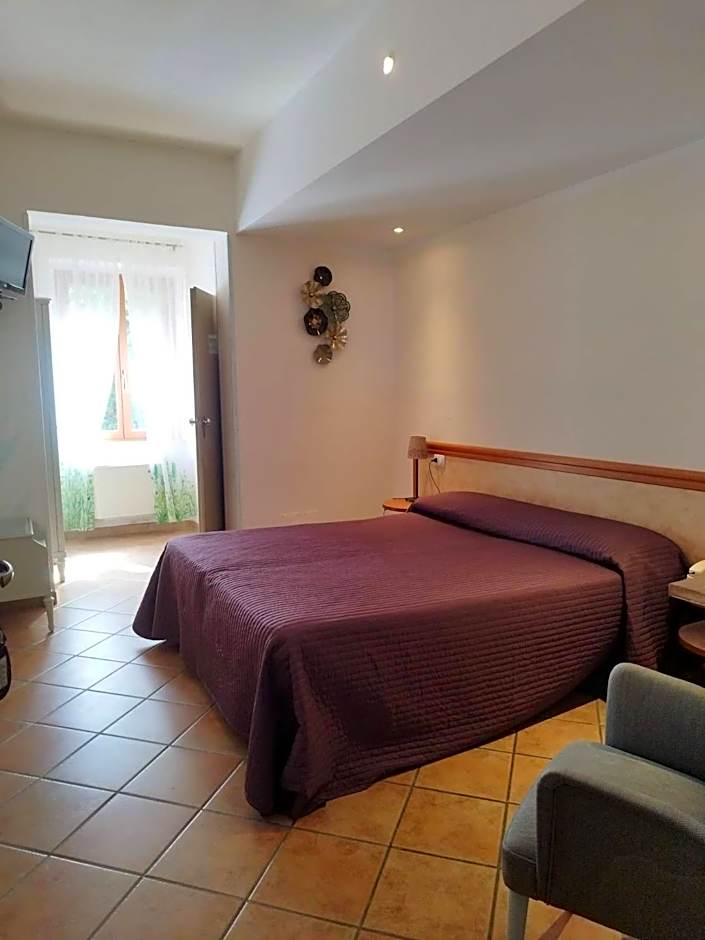 Hotel Pineta Ristorante country house in Fabriano