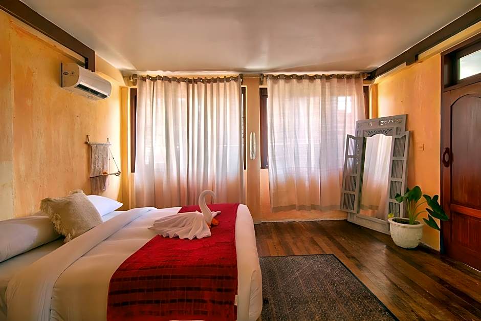 Sannyas Boutique Hotel