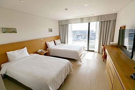 Superior Double or Twin Room with Sea View