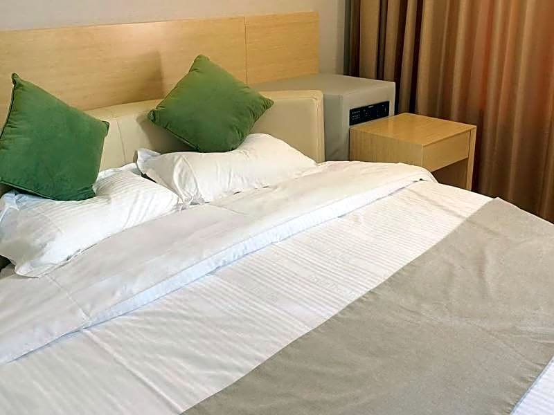 GreenTree Inn Langfang Dachang Studio City
