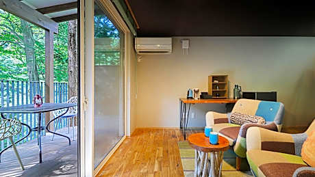 Japanese-Western Style Room with Open-Air Bath