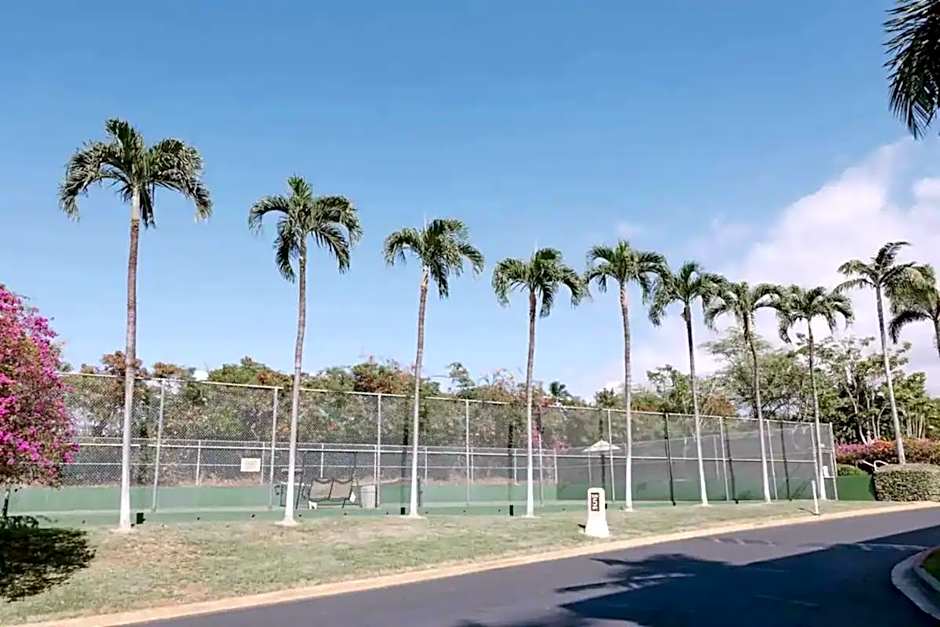 Central Kihei Gem! 3-Min Walk to the Beach & Shops