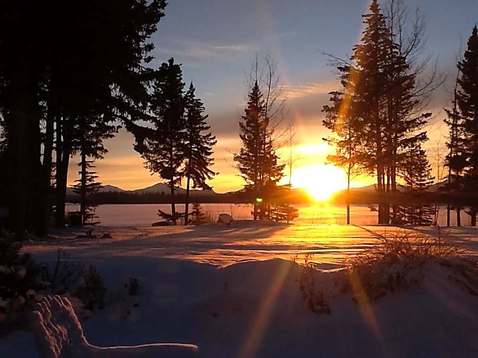 Retreat Wilderness Inn