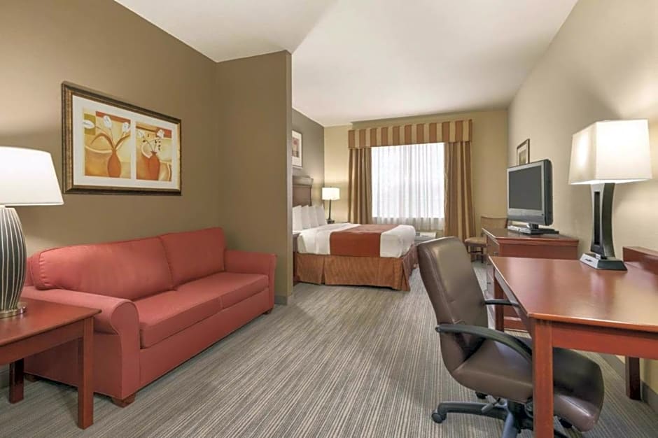 Seffner Inn and Suites