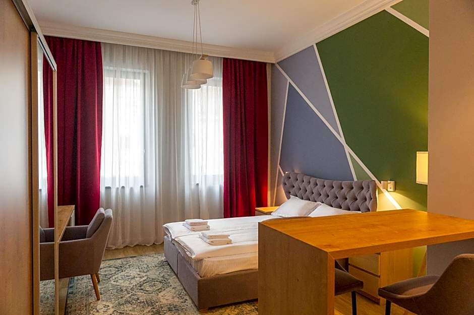 H11 Downtown Apartments