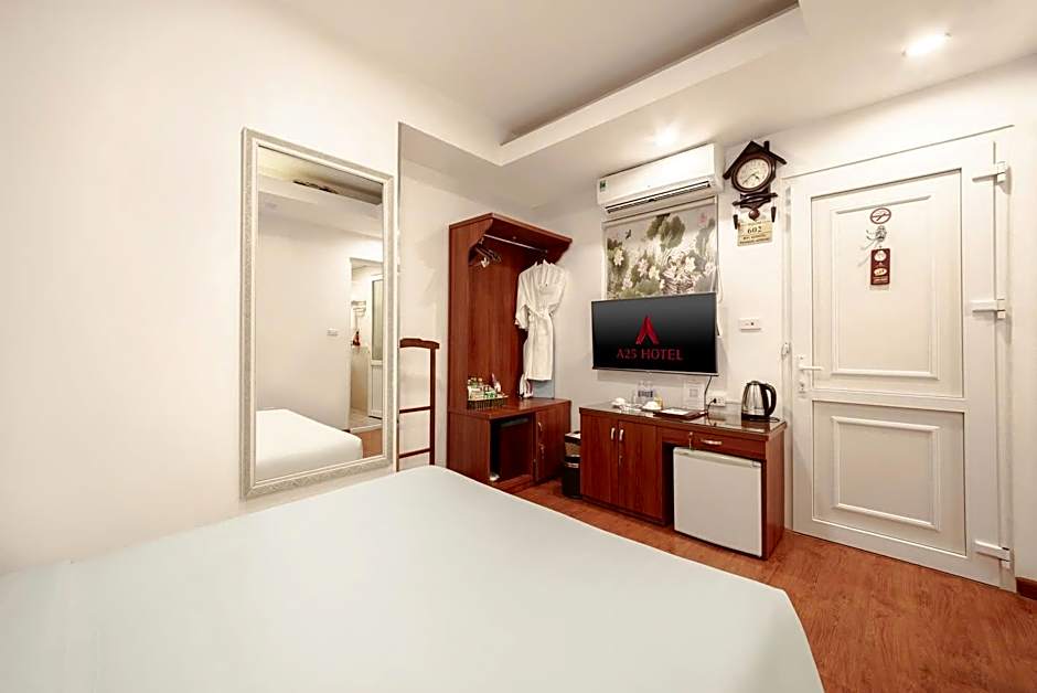 A25 Hotel - 46 Chau Long