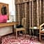 Holiday Hotel