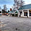 Colonial Motel and Spa