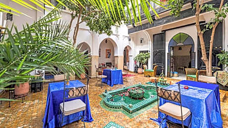 Riad ABBASSIA Marrakech Première - Authentic Medina Experience
