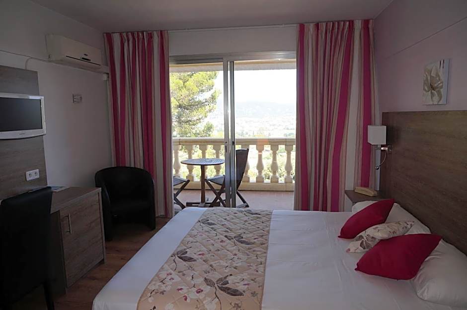 Logis Hotel Le Col De L'ange