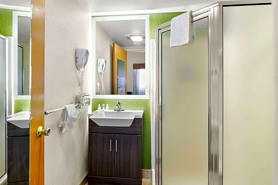 Quality Inn Salem