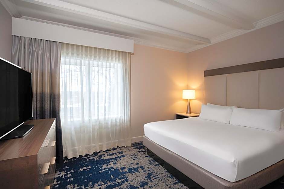 Photo 1 of 1 of 1 Bedroom Suite