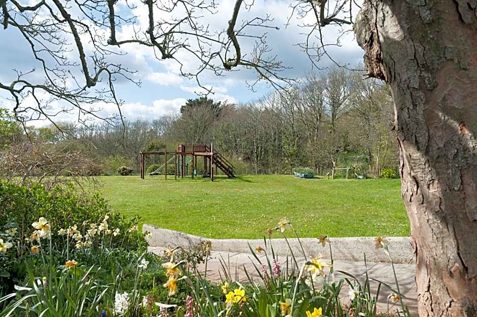 Burton Farmhouse