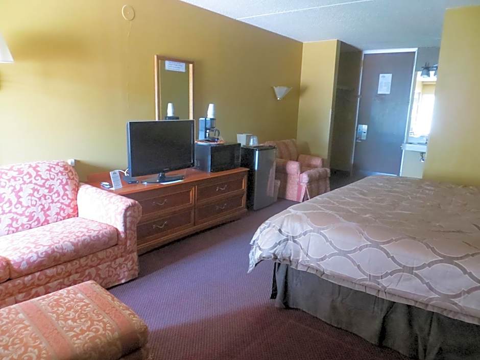 Days Inn by Wyndham Colorado Springs/Garden of the Gods – Colorado Springs, CO