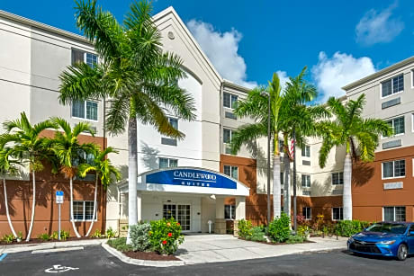 Candlewood Suites Fort Myers/Sanibel Gateway By IHG