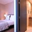 May Ramblas Hotel