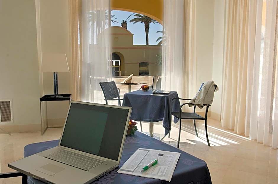 Mahara Hotel & Wellness