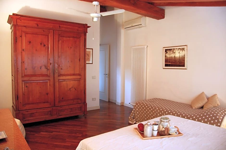 Pietra E Glicine B&B