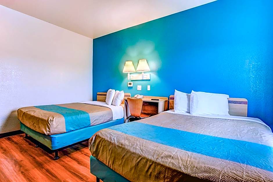 Motel 6-Coos Bay, OR