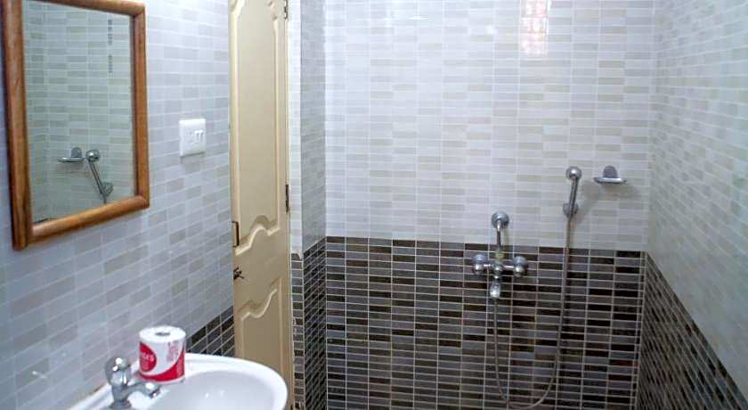Round Cube Guest House