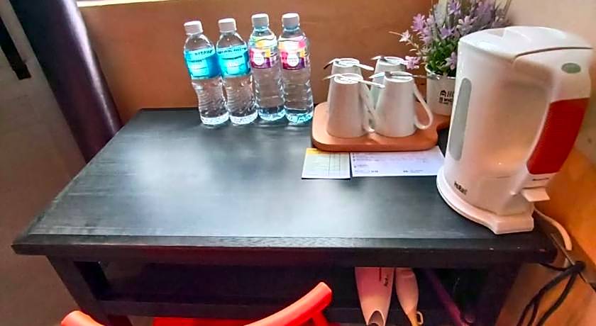 Loft Pals Urbanstay Lodge, Kapit