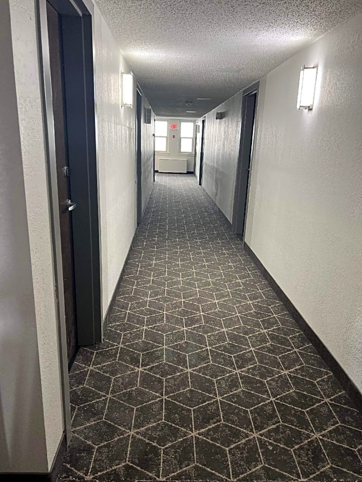 Days Inn by Wyndham Manitowoc