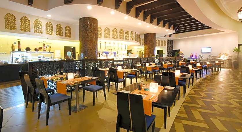 Bahi Ajman Palace Hotel