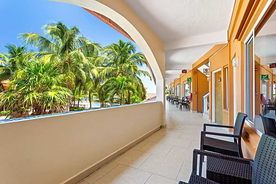 SunBreeze Hotel