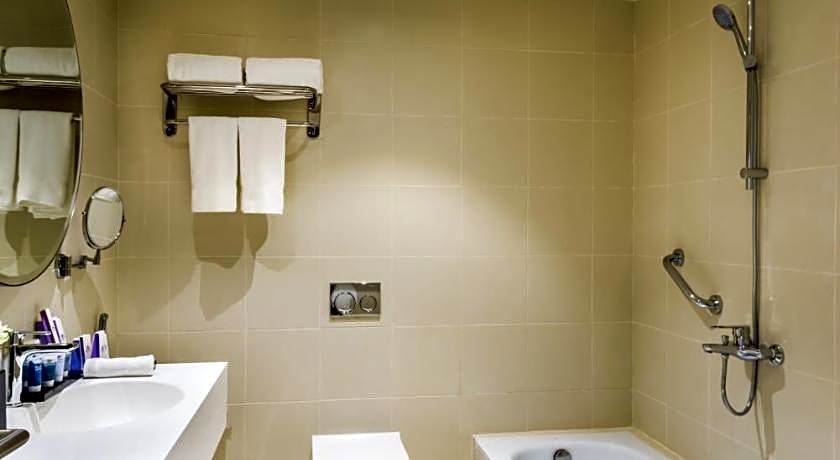 Best Western Plus Al Qurayyat City Center