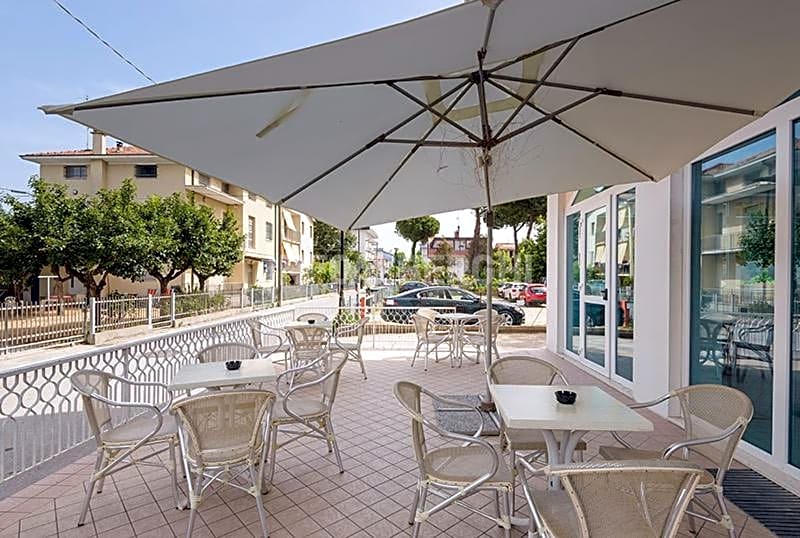 HOTEL CONTI