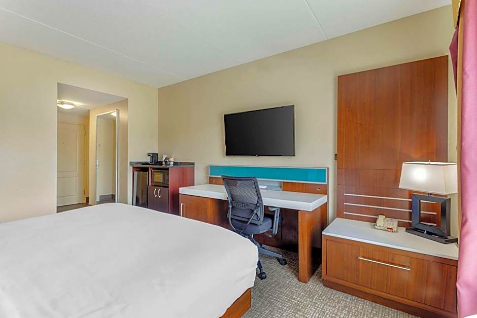 Comfort Suites Knoxville East