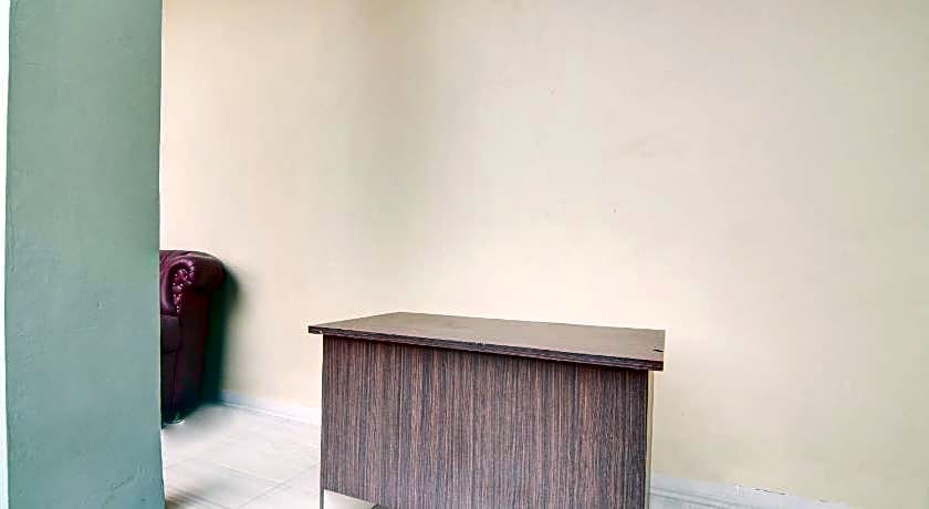 OYO 93087 Wisma Apel Syariah