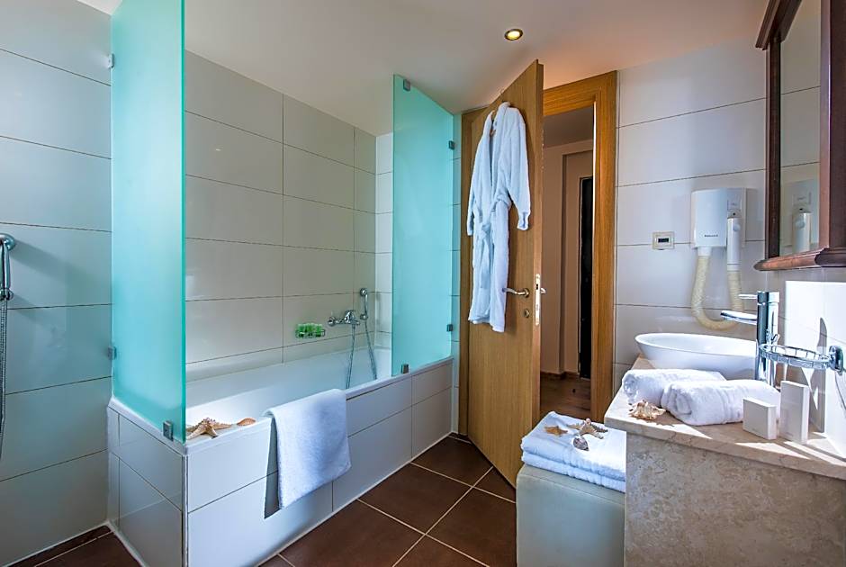 Koutrakis Suites by Estia