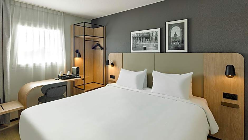 Hotel Campanile Roissy