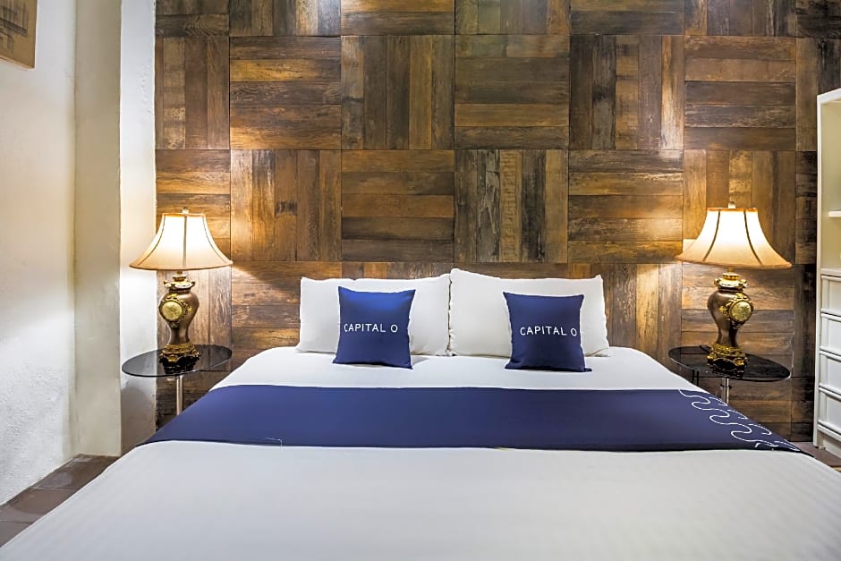 Capital O Hotel 522