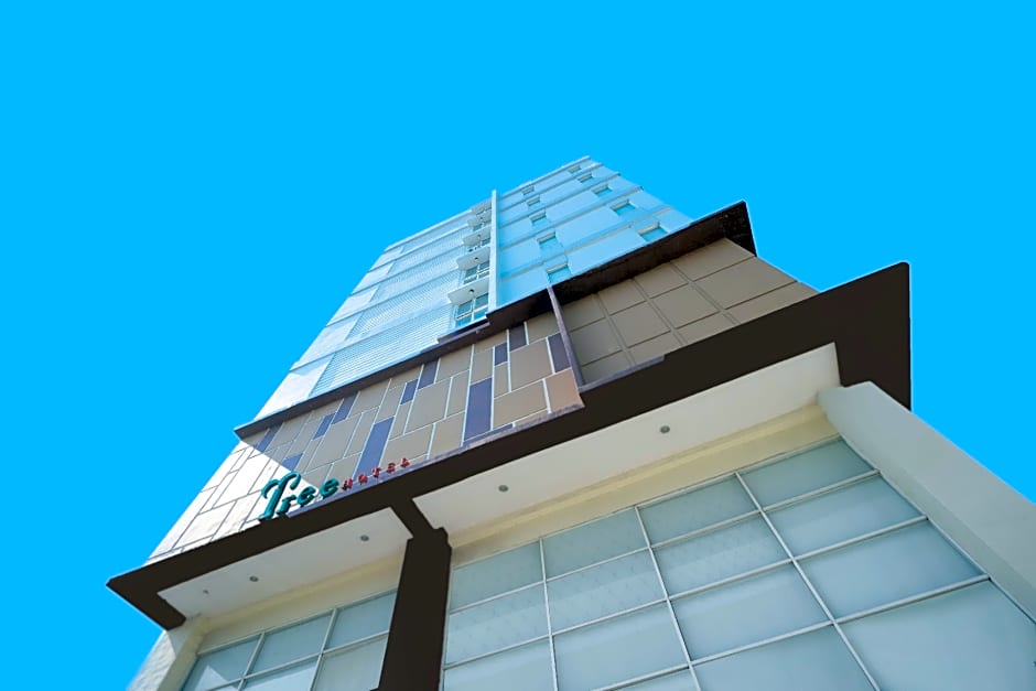 Tree Hotel Panakkukang Makassar By LIFE